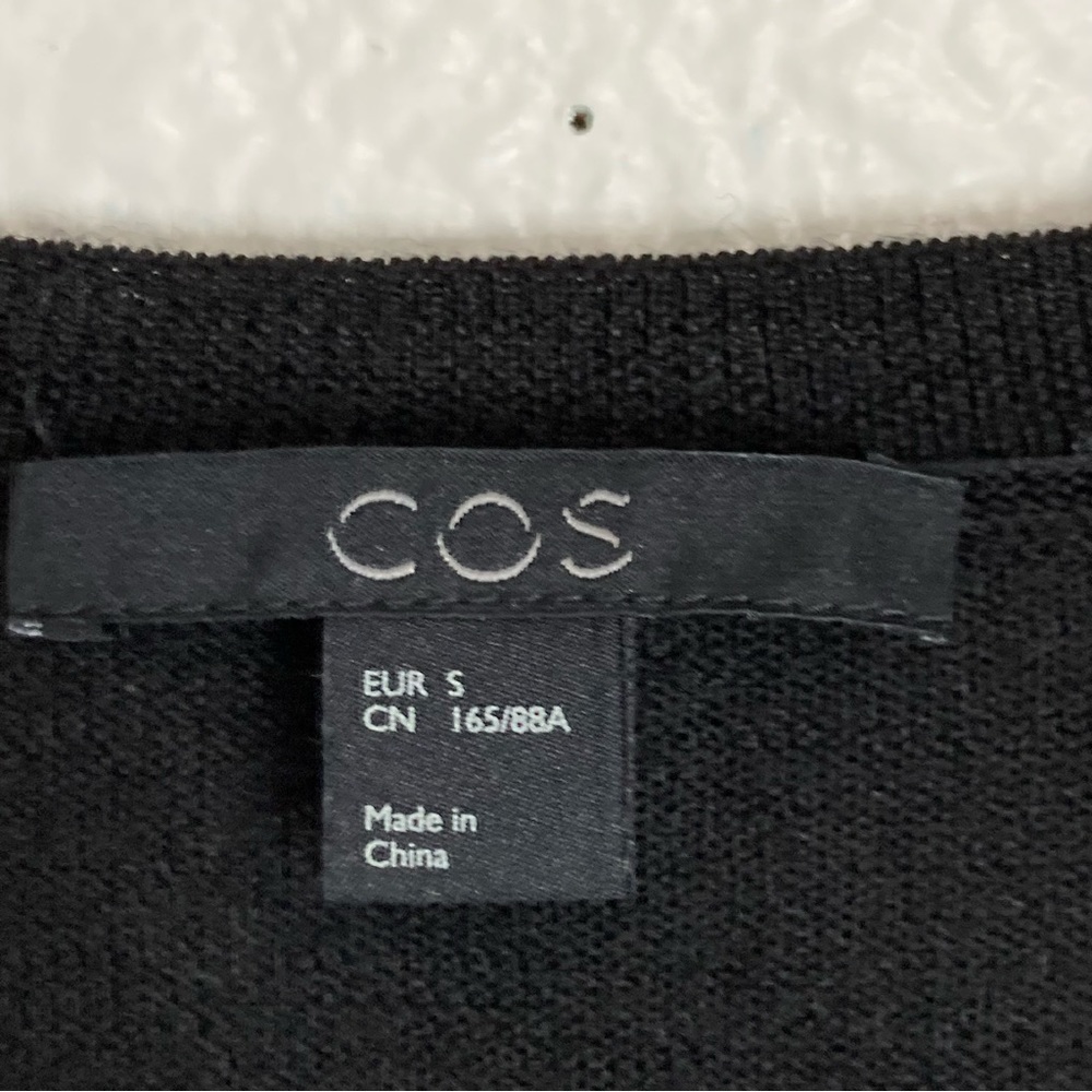 COS Merino Wool V Neck Long Sleeves Oversize Black Sweater S - Picture 5 of 8